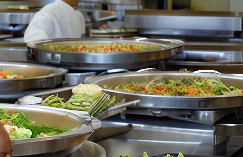 在大學食堂里包個窗口掙錢嗎？需要考慮哪些因素